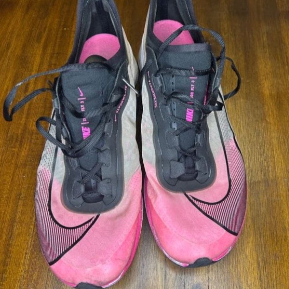 Men’s Nike Zoom Carbon Plated Fly 3 – Size 11